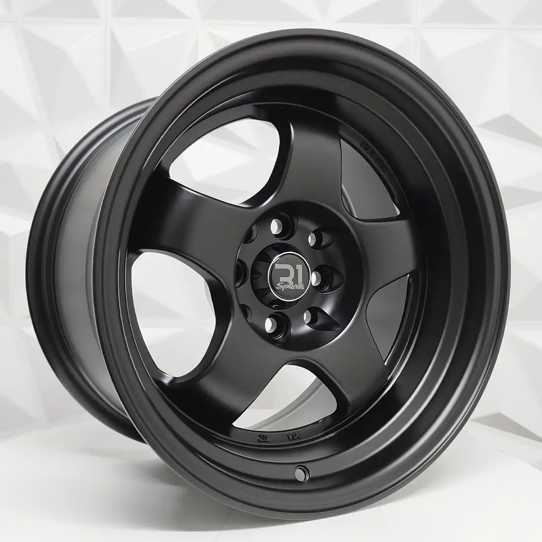 Rin 154913 RIN 15X8.25 4-100/114.3 R1 SPORT QC5216 MATT BLACK ET0 CB73. 4-100 con barrenación 4-100