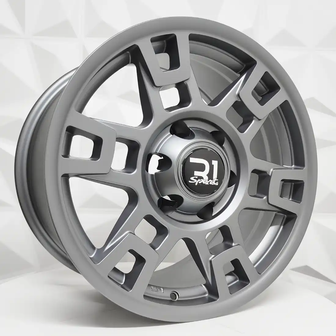 Rin 174790 RIN 17X8 6-139.7 R1 SPORT QC615 MATT GUNMETAL ET5 CB106.1 6-139.7 con barrenación 6-139.7