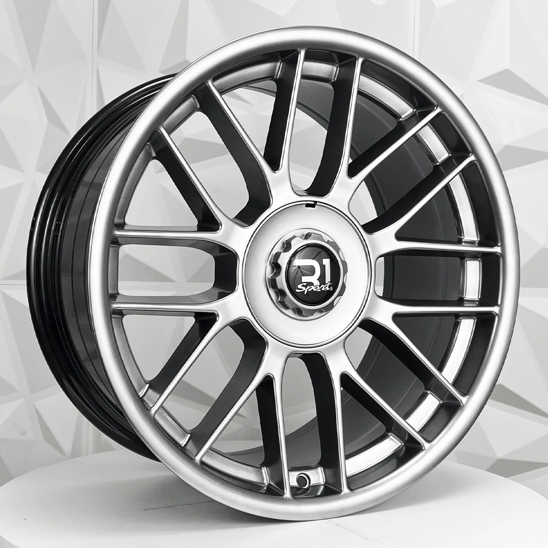 Rin 179413 F17X8 R17X9 4-100/114.3 478 HYPER BLACK ET15/0 CB73.1 4-100 con barrenación 4-100