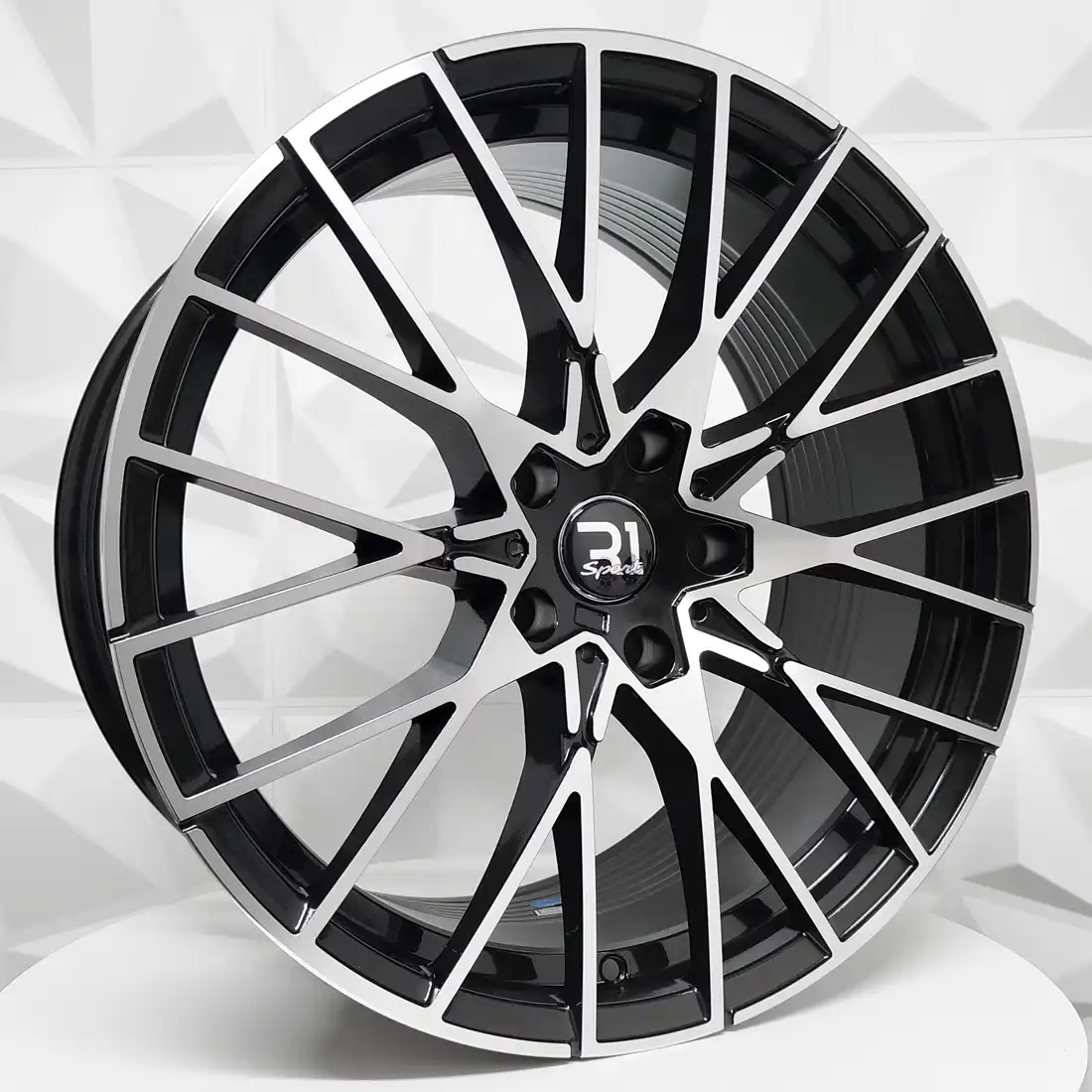 Rin 190013 F19X8.5 R19X9.5 5-120 T1216 BLACK MACHINE FACE ET35/40 CB72. 5-120 con barrenación 5-120