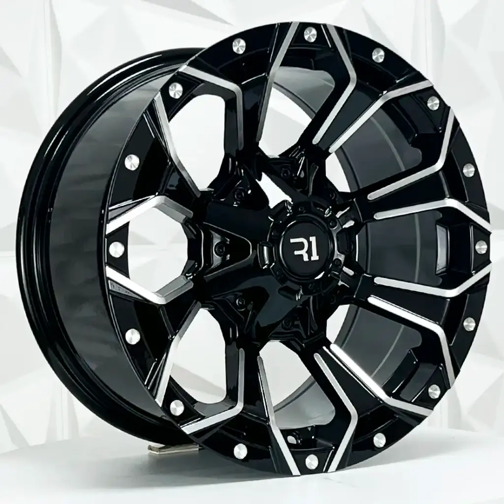 QC827 BMill 01.webp