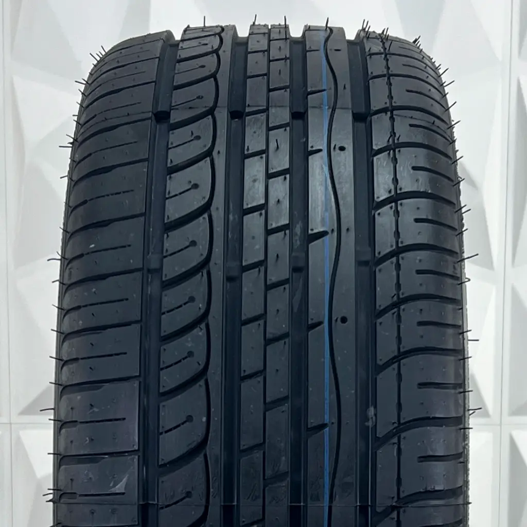 F7000 02.webp