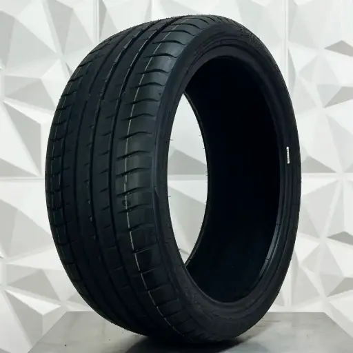 [2454018TH202] LLANTA TALON TH202 245/40R18 TRIANGLE 97Y
